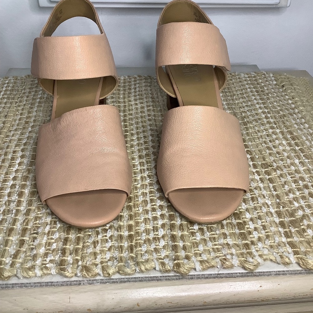 Women,s shoe